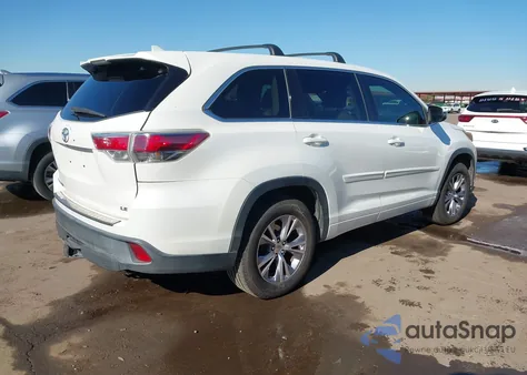 2015 Toyota Highlander Le Plus V6 from USA, damaged, VIN 5TDZKRFH0FS052477